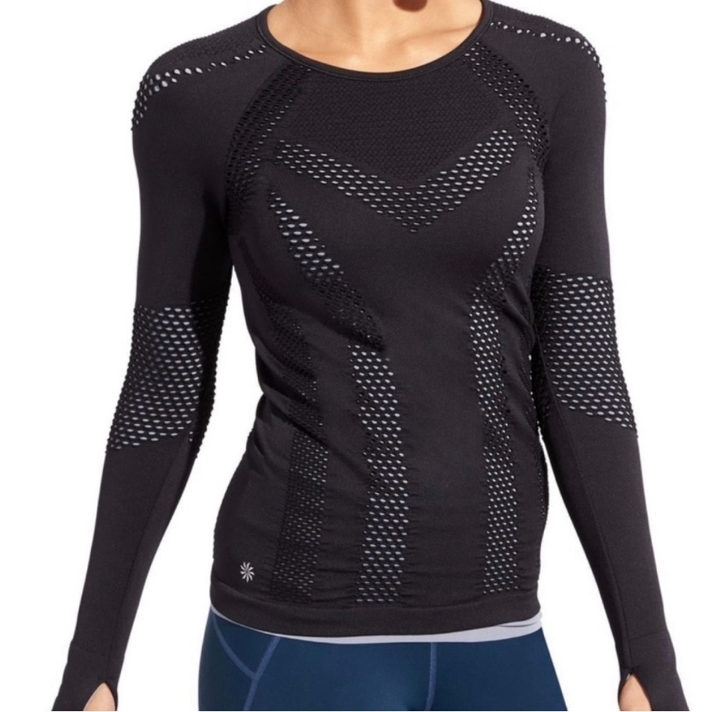 Athleta Oxygen Double Layered Laser Cut Shirt long sleeve athletic top Sz-S.CC20